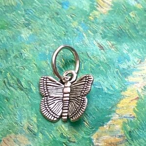 5/$10❤️❤️❤️NEW TIBETAN SILVER Butterfly CHARM PENDANT